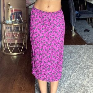 Adorable floral midi skirt